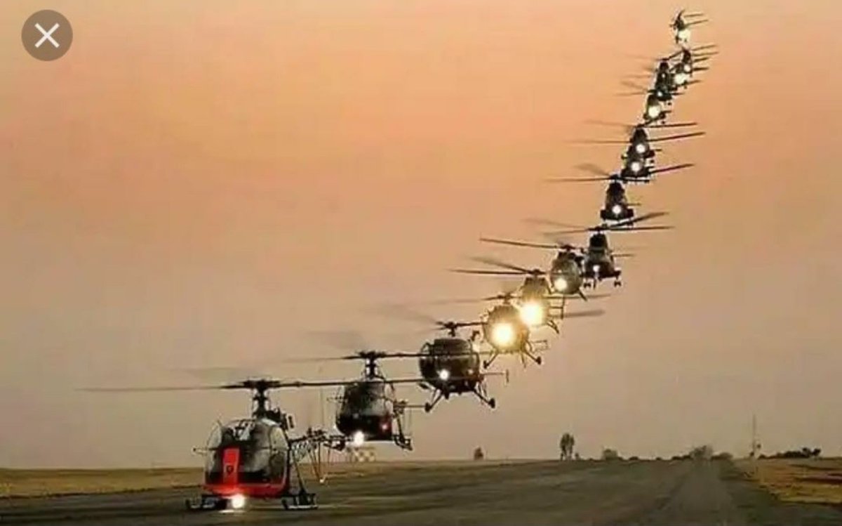ChinyereCaleb's tweet photo. my fellow south Africans landing at liquor store before #FamilyMeeting https://t.co/Pabn6EDvLg