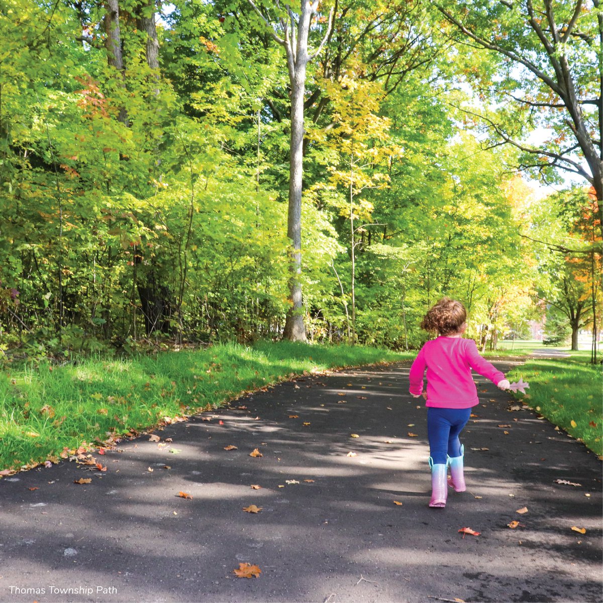 spicergroupinc's tweet photo. For #NationalTakeAWalkInTheParkDay, we want to encourage everyone to get out and enjoy the #trails and #pathways throughout local #parks! #SpicerGroup is proud to have assisted communities build and enhance their parks and trails for users to enjoy. https://t.co/Mwj5K8gf5s
