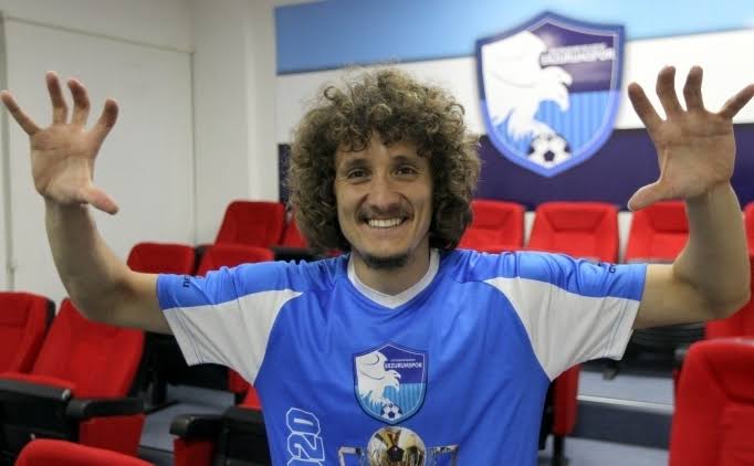 Osman Çelik;
Mevki: Neresi Boşsa Ora🔥🐙