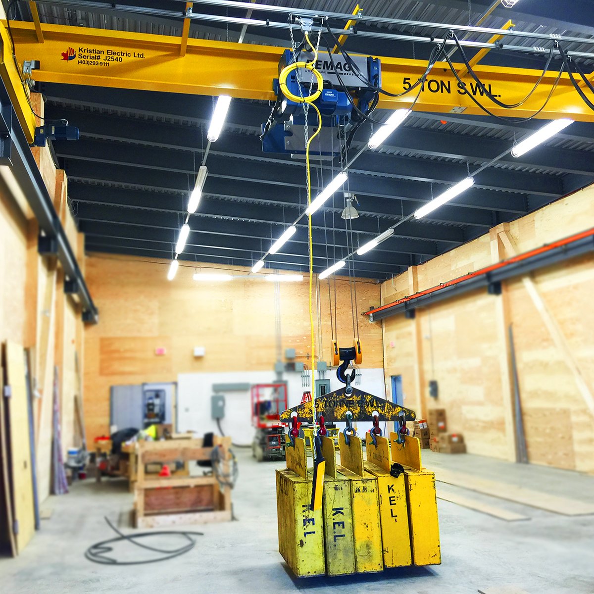 Kristian_Ltd's tweet photo. A February 2015 installation of a 5 Ton bridge crane at a #RedDeer facility. Once the building construction was finished in May, we returned to complete the cranes load test and put it into service.
#overheadcranes #bridgecranes #cranes #albertaindustry #albertamanufacturing https://t.co/5s6zrItHmc