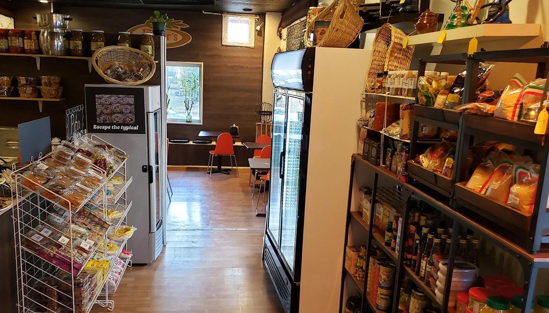 ALDIANews's tweet photo. Bitars in South Philly has anchored the corners of 10th and Federal with Lebanese fare since 1974
https://t.co/PSfX8bwbK0
@BitarFoods #Bitars #Philly #Philadelphia https://t.co/KN5Ozp4CTw