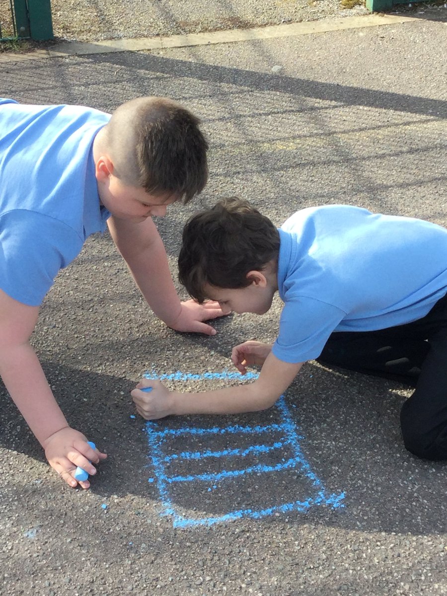 EmmaSnowden9's tweet photo. Lots of outdoor investigating of Fractions in Year 4 Booster group today - well done, some super bar models! ⭐️ @GreenwoodSch @OutdoorLearnin8 #makingmemories https://t.co/NYokJno0ga