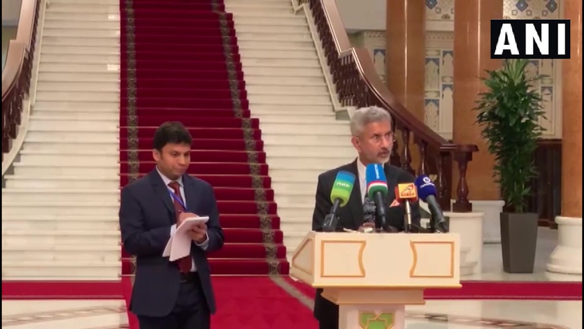 timesofindia's tweet photo. We discussed bilateral ties, trade &amp; investment cooperation, strengthening our political cooperation, and the situation in Afghanistan. We (India) stand with Tajikistan in its fight against Covid: EAM S Jaishankar on his discussion with Tajikistan President Emomali Rahmon https://t.co/3gMq61iEgT