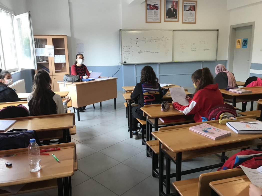 Sarglmustafame1's tweet photo. Oku-Yorum Projesi kapsamında okul takımları 1.kitaplarını okuyup değerlendirme toplantılarını yaptı. 
@tcmeb
@meb_dinogretimi 
@il_mem_45 
@SarigolMEM https://t.co/rlBnUt0Nwa