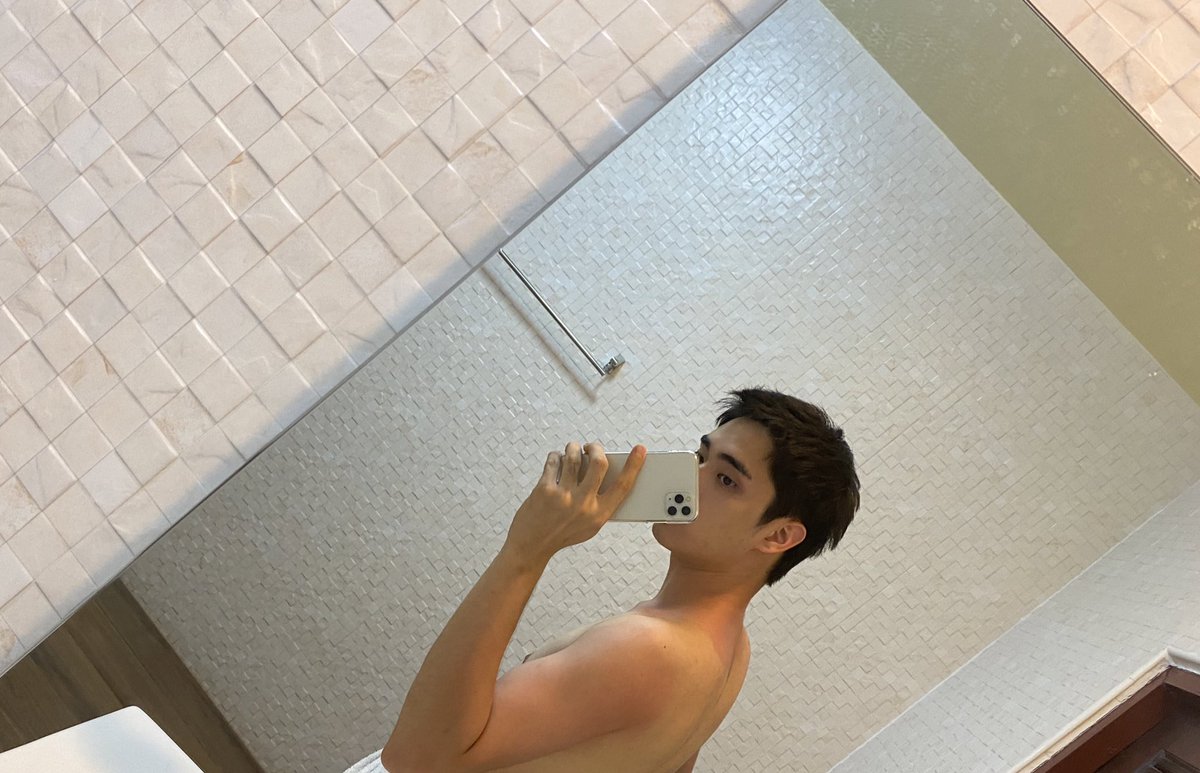 สปอย1...  เต็มที่มากๆจริงๆจนผิวเปลี่ยนสี 
อยากรู้ว่าจะเฟี้ยวฟ้าว ขนาดไหน รอติดตาม เร็วๆนี้ครับ