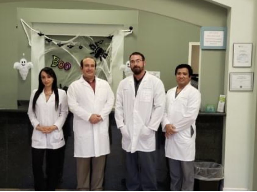 Happy National Doctors Day!
We have a team of highly experienced vascular ultrasound sonography specialists who focus on phlebology and venous vein treatment.
#JenaMedicalGroup #WalkInClinic #VeinClinic #nationaldoctorsday2021  #NationalDoctorDay