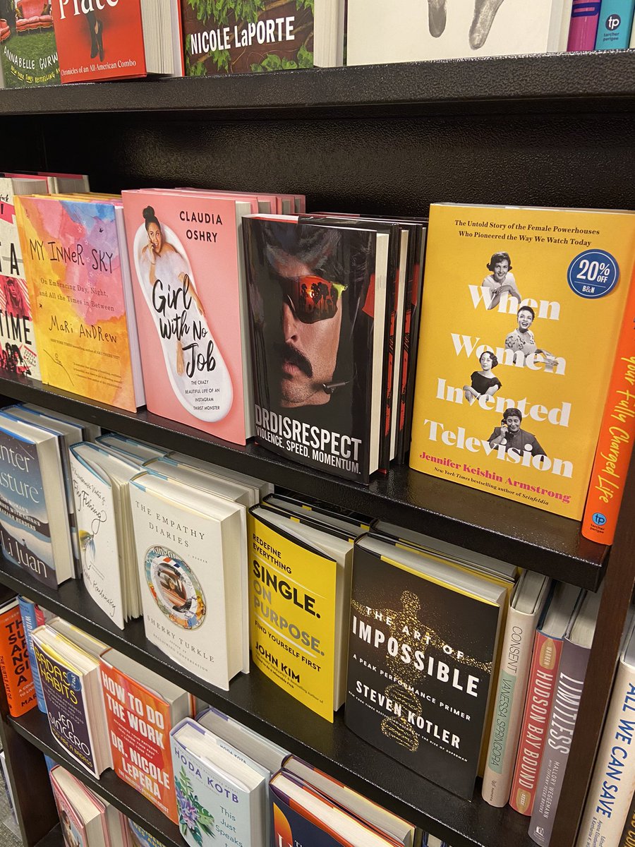 iiWrecky's tweet photo. @drdisrespect Saw this at Barnes and Noble this weekend 

#FirmHandshakes https://t.co/xW1qfoA7GD