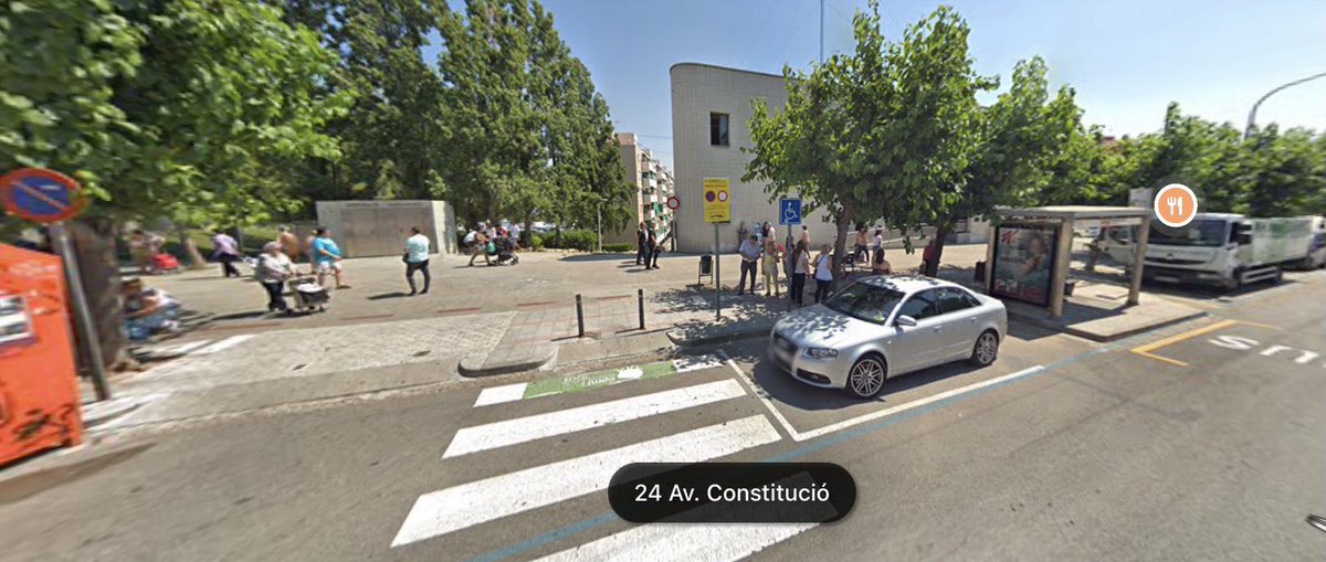 A partir de demà, les PCR  es faran al Punt Jove a l’Av. Constitució 24, i al Centre Cívic solament es faran vacunacions. #VacunaCOVID19 #COVID19