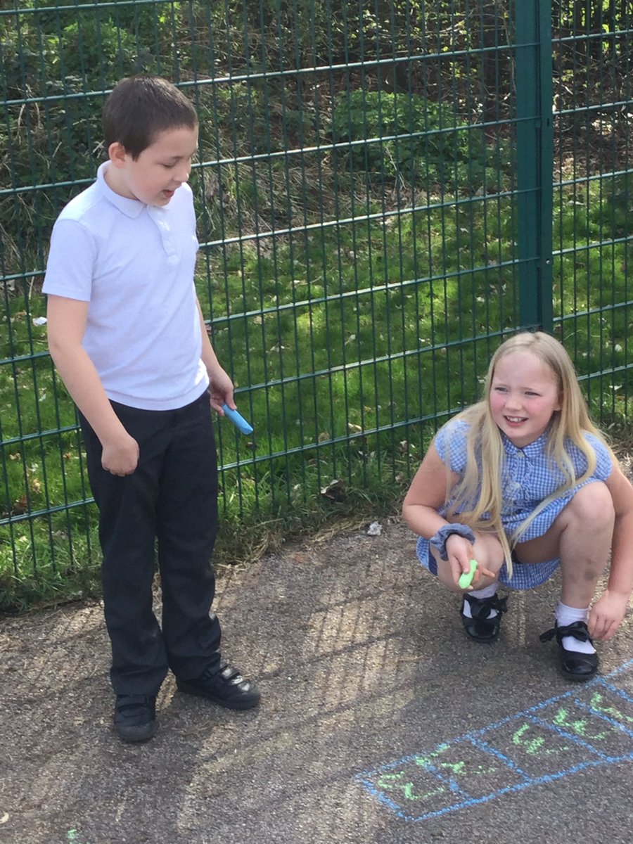EmmaSnowden9's tweet photo. Lots of outdoor investigating of Fractions in Year 4 Booster group today - well done, some super bar models! ⭐️ @GreenwoodSch @OutdoorLearnin8 #makingmemories https://t.co/NYokJno0ga