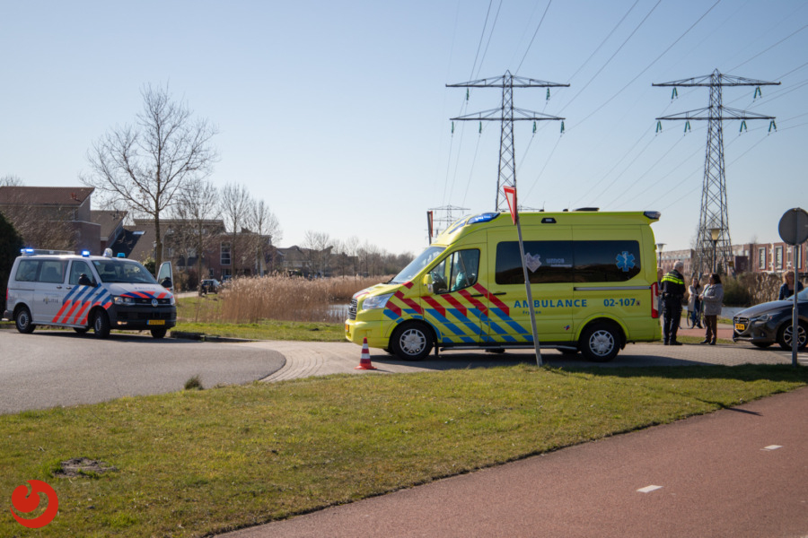 Scooterrijder gewond bij aanrijding met auto