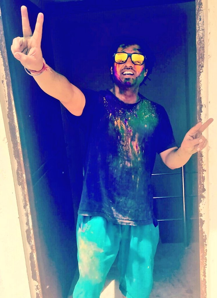 Jatin_909's tweet photo. @iFFALCONIndia I Shared My Holi celebration picture, I filed got colors in my life just like on iFFALCON TV #iFFALCON #AddColoursToLife.
#HoliContestโค๐๐๐๐
#CelebrateHoliWithiFFALCON
Tag
@Priya94058046
@Vanita17490398
@AmitSah98241721 https://t.co/s74Dbi2vuv