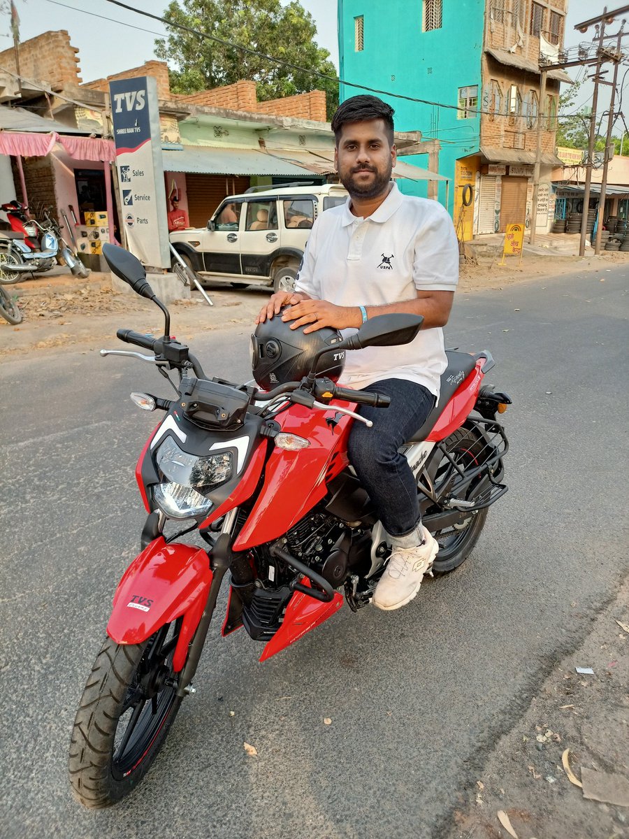 KumarAviagan1's tweet photo. Introducing "CIRO". #TVS #TVS_APACHE #TVS_APACHE_RTR #TVS_APACHE_RTR_1604V ❤️❤️❤️ https://t.co/MX151ondx0