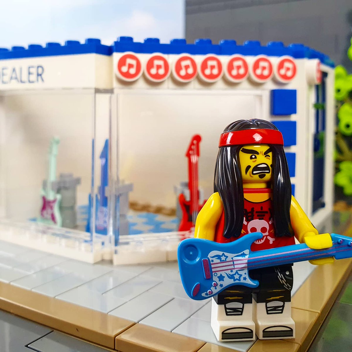 CreativeBrickB's tweet photo. The LEGO Guitar Shop is getting built for real, YouTube video coming soon - link to channel in bio.

#lego #legocity #legomusic #musicshop #electricguitar #guitar #minifigure #legominifigure #minifig #legominifig #legobricks #legoset #legocreator #legodesign #legobuilding https://t.co/003RrT5Dvs