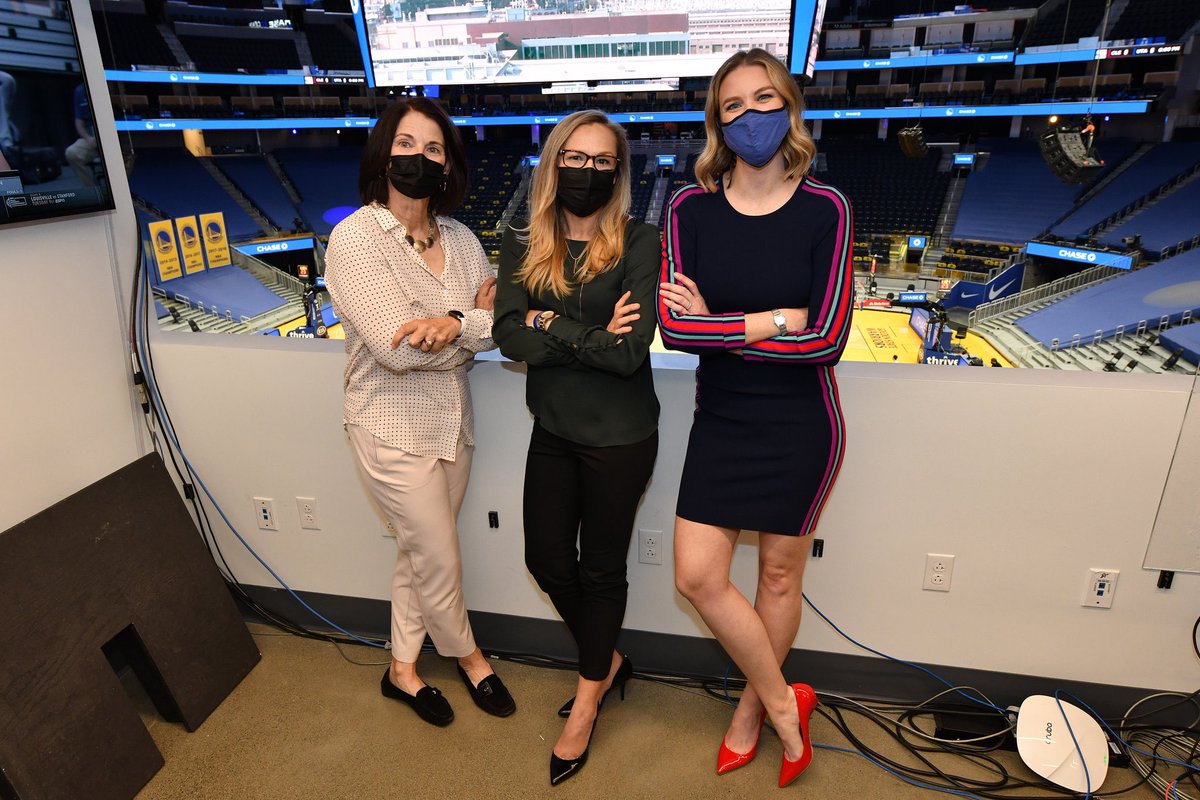 957thegame's tweet photo. History.

@katetscott x @realmarymurphy x @KerithBurke 

(📸 @jcfphotog) https://t.co/QBgWNKzhpg