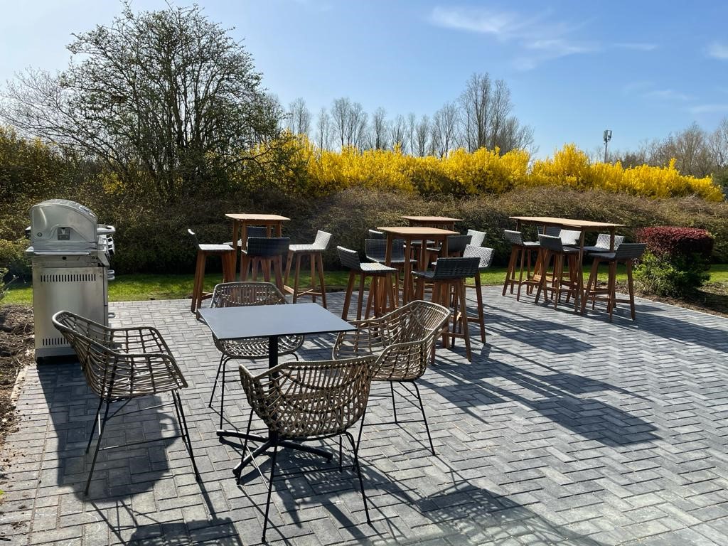 nationallocums's tweet photo. Our office patio starting to take shape, just in time for the sunshine this week! β
#nationallocums #office https://t.co/Uu7Uob3hCy