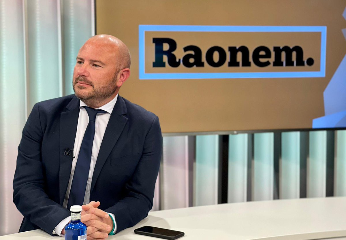 Diputació de València (@dipvalencia) on Twitter photo 📺 ENTREVISTA esta noche, a partir de las 22h, al presidente de la <a href="/dipvalencia/">Diputació de València</a>, Toni Gaspar, en el programa #Raonem de <a href="/Levante_TV/">Levante TV</a>.
🔴 Síguela en directo en TV o a través de este enlace: bit.ly/31zNbTc 📺 ENTREVISTA esta noche, a partir de las 22h, al presidente de la <a href="/dipvalencia/">Diputació de València</a>, Toni Gaspar, en el programa #Raonem de <a href="/Levante_TV/">Levante TV</a>.
🔴 Síguela en directo en TV o a través de este enlace: bit.ly/31zNbTc