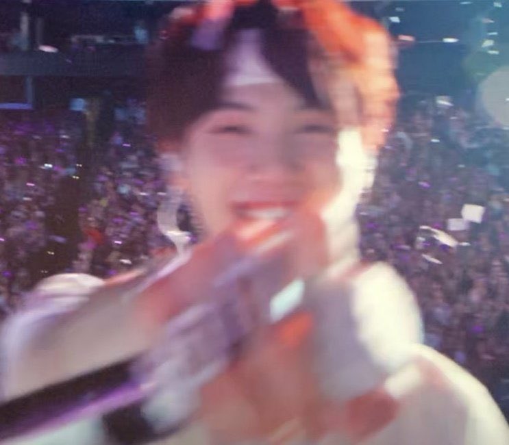 syubhoya's tweet photo. blurry yoongi pictures that radiate extreme happiness https://t.co/9KJ8jskt0w