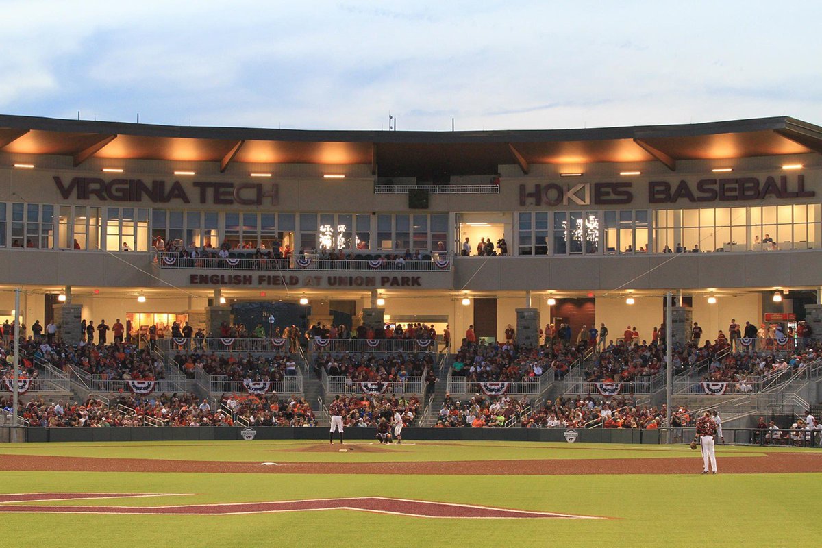 warrenh15's tweet photo. I’m thankful and happy to announce that I will be pursuing the next four years of my academic and athletic career at Virginia Tech. I’d like to thank all of the coaches and teammates that helped me during my recruiting process! #BIIB https://t.co/Ibzlp99yqH