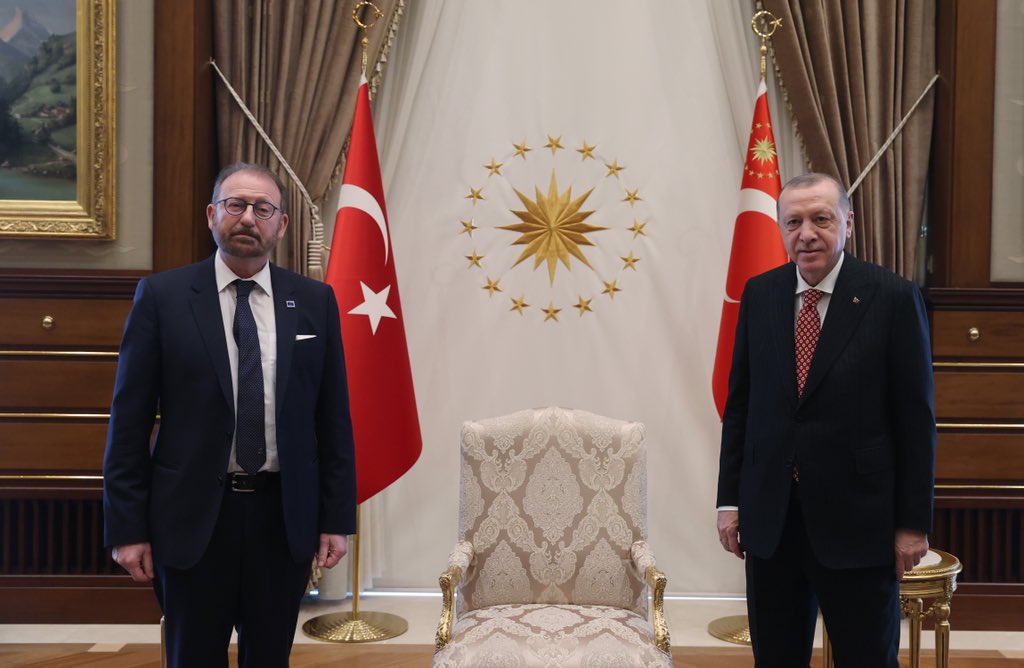ArkheConcept's tweet photo. 🇹🇷| Le président turc a reçu le Président de l'Assemblée parlementaire du Conseil de l'#Europe Rik #Daems au Complexe présidentiel
Il a ensuite reçu le secrétaire général du Conseil #turcique, Bagdad #Amreyev au complexe présidentiel
Le parallèle est assez intéressant 🧐 https://t.co/nccLukKM6Z