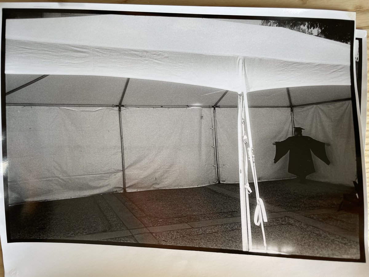 MichaelBLynn_'s tweet photo. Darkroom print from this weekend, taken during my MSc graduation years ago.

To me, this captures the anxiety and lack of freedom a lot of us in science feel, even after graduation. https://t.co/cXb1zzRV09