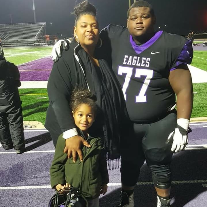 MarcanthoniJ's tweet photo. It's been a year since I last saw you I love you and I miss you I wish I could hug one last time 💙💙💙💙💙💙💙💙💙💙💙💙💙💙💙💙💙💙💙💙💙💙💙💙💙💙💙💙💙💙#Michelle#7 #FOE https://t.co/l21CfRg0tS