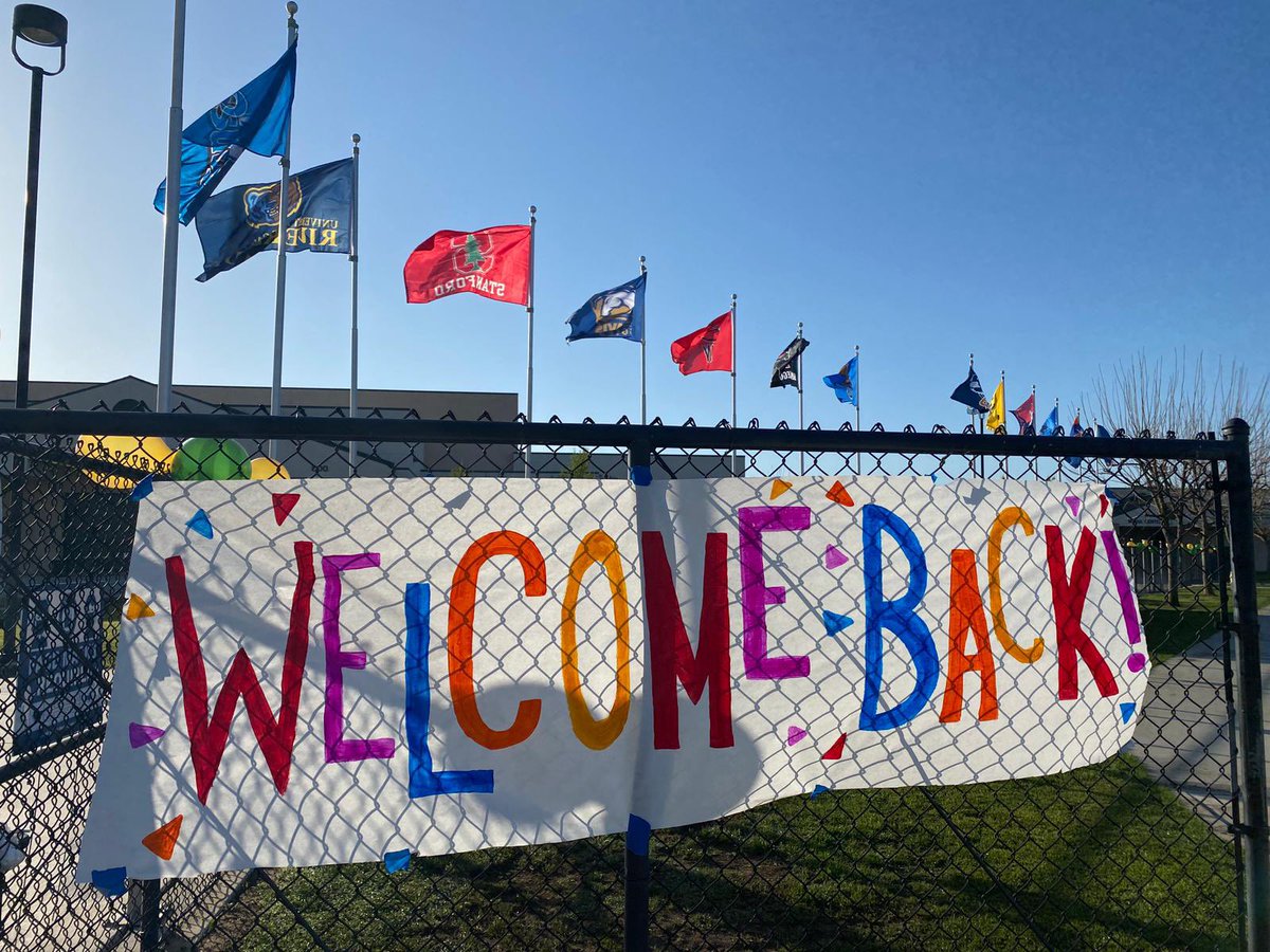 CaseyRangelBSD's tweet photo. I wouldn’t be able to find enough words to describe today! My heart is full! This is a long time coming! #SummitProud @SCCA_Bears @The_Mr_Medina @SCCA_Counselor https://t.co/Aj6QC0rPKU