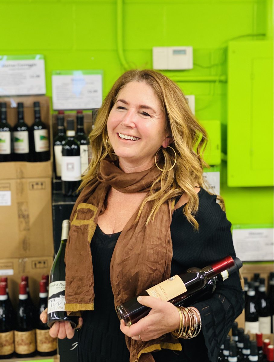 Meet Wendy Fox of Good Earth Wines! 

Another local importer for Vin Chicago, Wendy's worldwide travels and passion for cooking translate into her curated selection of gorgeous Italian wines! 

Learn more about Wendy and her wines here: bit.ly/39ozsD6