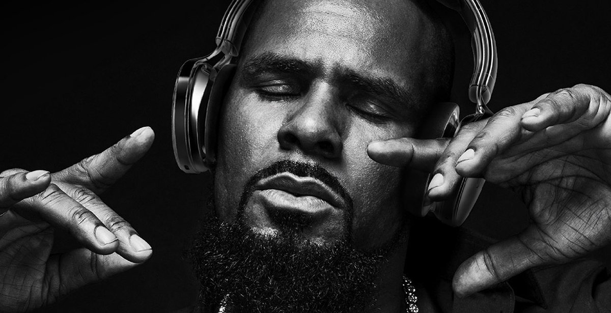 RSKELLZ1967's tweet photo. 🎵TODAY
#NP 12:PM-6:PM #RKellySpotify #NowPlaying R. KELLY
#RKELLY #RKellyStreaming #Spotify🔁#FreeRKELLY ✊🏾
https://t.co/fRif5Z4FL1 https://t.co/SzLdbY6ZWG