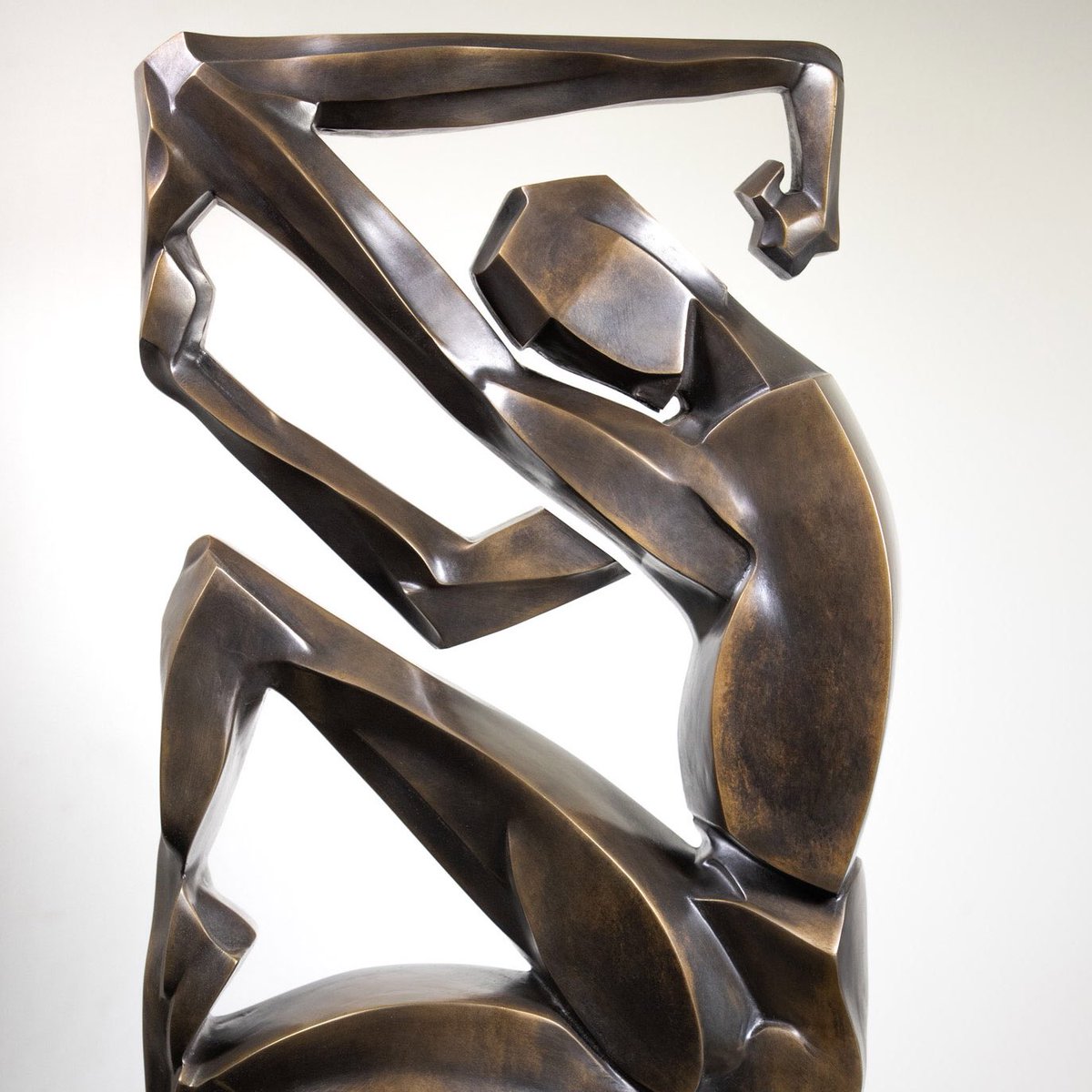 Скульптура равновесие. Олень бронза. Бронзовая скульптура оленей. Bronze sculptures. Олень бронза скульптура.