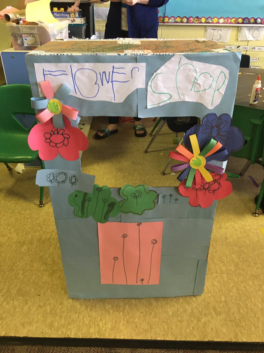 AvasmomJen's tweet photo. Check out our Flower Shop! #reducereuserecycle #scpsi https://t.co/fTXdfObxwY