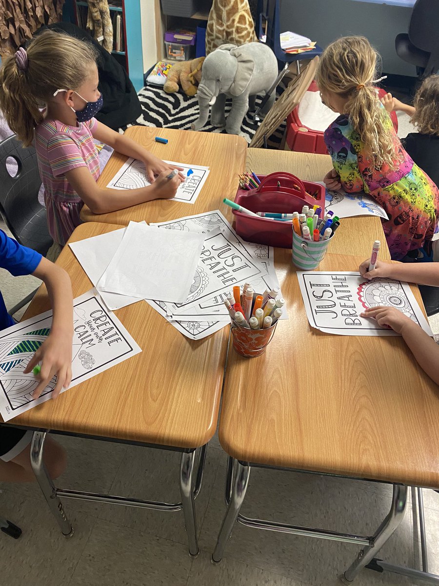 raynie_mclaurin's tweet photo. We are sharpening the saw this week in care class! #selfcare #careclass #beDSE @ds_elementary https://t.co/rTVyIvhott