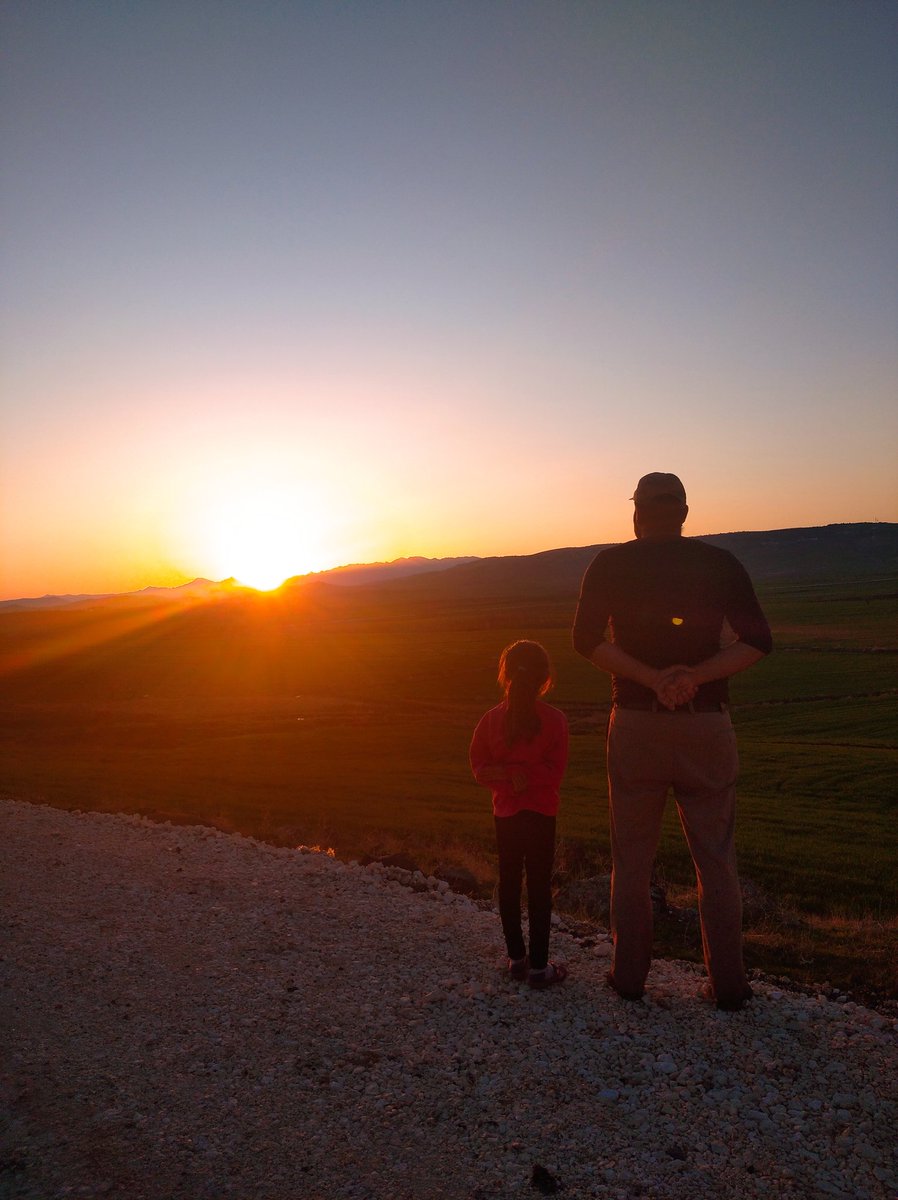 Amca, dünyanın kahrını hep biz mi çekeceğiz dedi..