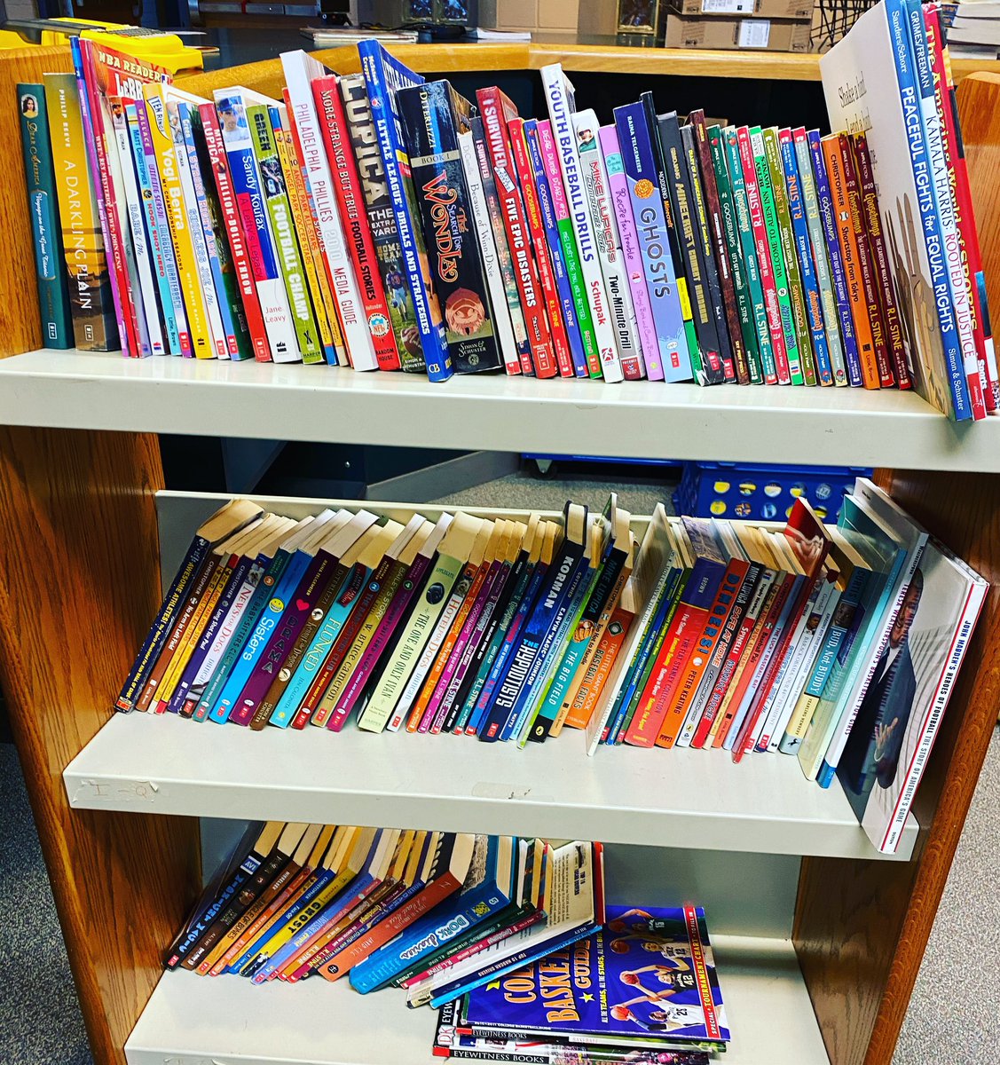 FTSD_Gallo's tweet photo. Excited about some new titles hitting the bookshelves at Riverfront! Thank you @HSataloff and @booksmiles1 https://t.co/vVRNPxBcUB
