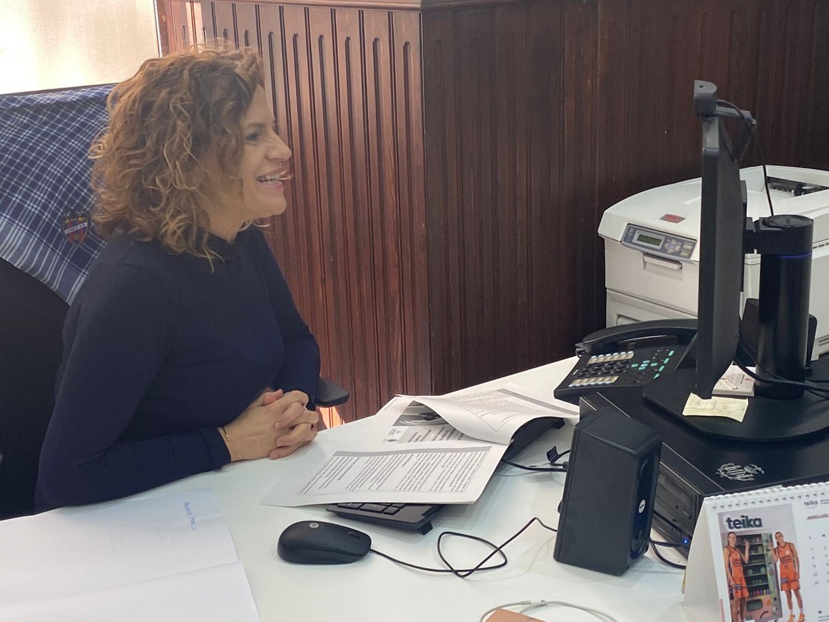 valenciactiva_'s tweet photo. 🤝 @pilarbernabe: "Este hermanamiento deber contribuir al desarrollo económico de ambas ciudades. Tenemos que seguir tejiendo redes, como las generadas en este evento entre mujeres, creando un espacio en el que mucho tienen que aportar empresarias, emprendedoras y profesionales" https://t.co/9Woqg7UWAy