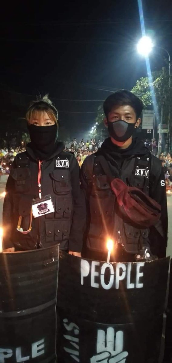 loveisintheai9's tweet photo. Fought together for democracy. Now one of the heroes passed away because of the junta's inhumane acts
There's nothing to lose except  bonds now😔.
Rest in Power Hero.
ABOMINABLE CRUELTY
#Mar30Coup
#WhatsHappeningInMyanmar https://t.co/ikAWcbndpv