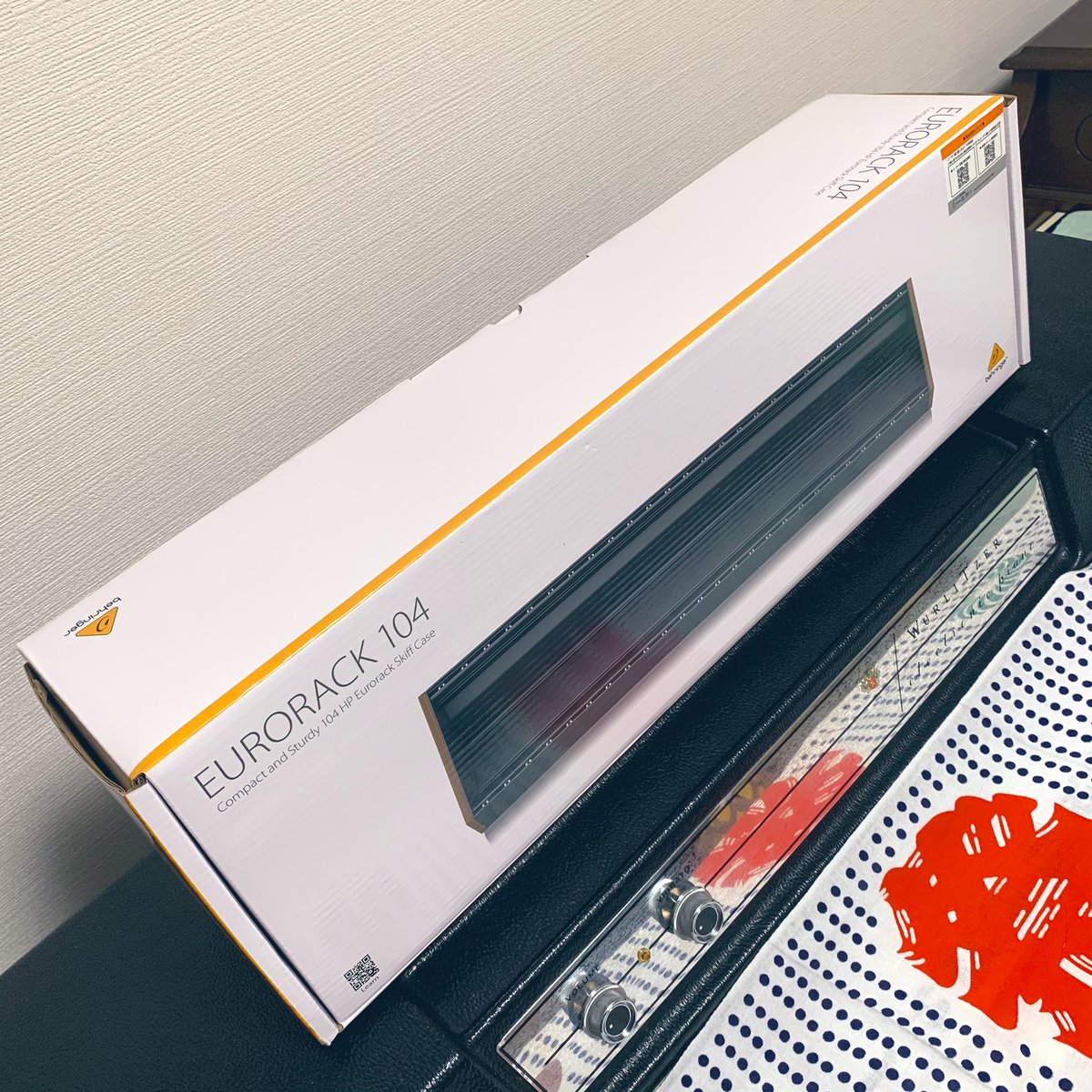 _tatata5's tweet photo. 決算なので久々にケース買った‼️少しだけワクワクした!小さい?サイズに所謂「俺の考える最強モジュラーシステム」ってやつを夢いっぱい詰め込みました。音出してないけどもう満足です。ちなみにミキサーは外部使いますw
#behringer #modularcase https://t.co/us8xA9F01v