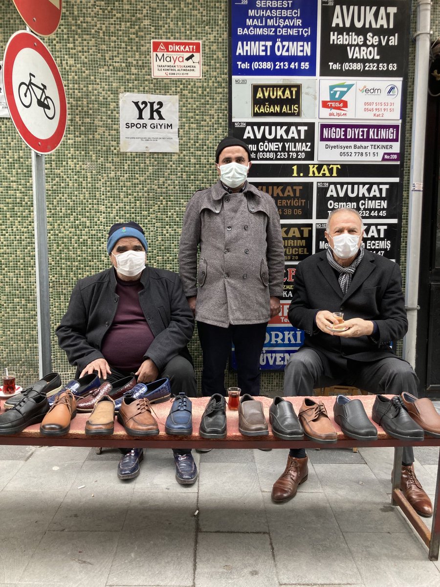 inan_mumin's tweet photo. Çarşı pazar gezmelerimiz devam ediyor ancak milletin tadı yok. ⁦@iyiparti⁩ https://t.co/vXuDAanB62