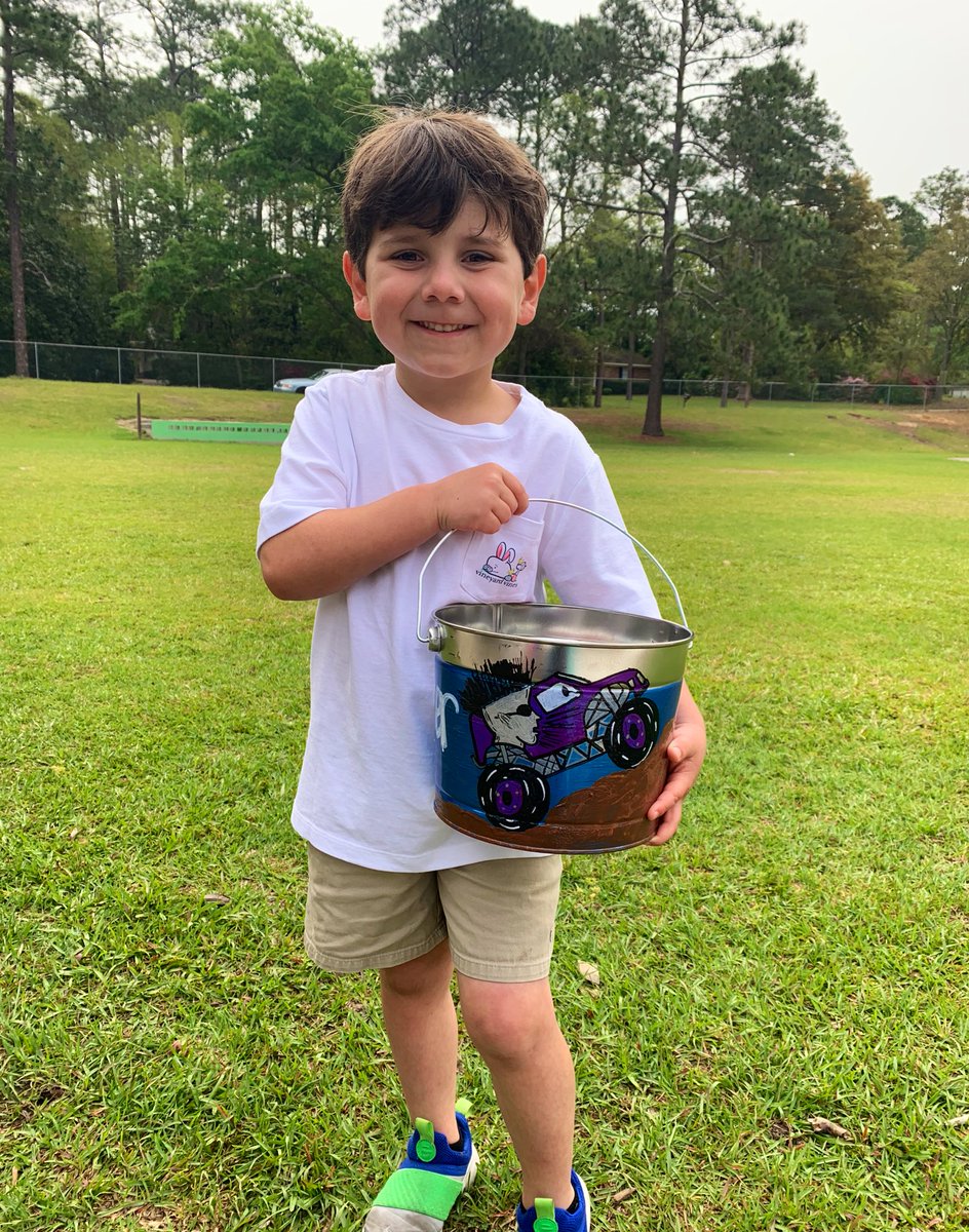 CooperRogers01's tweet image. Huntin’ Easter Eggs with my favorite @MonsterJam truck!! #MohawkWarrior