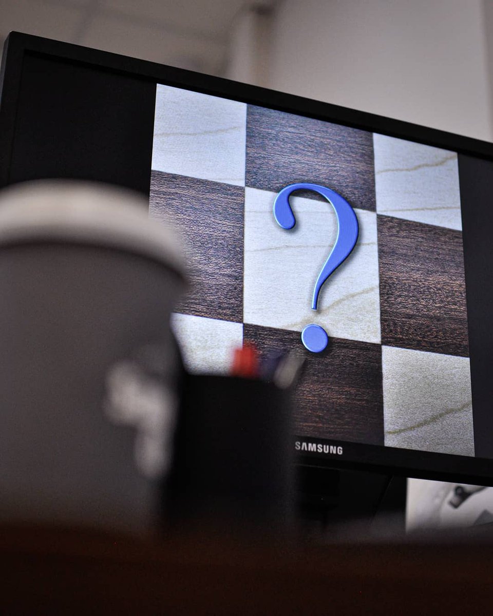 FerrerChess's tweet photo. ¿Eres realmente un #Chessmaster?¿Hasta qué punto conoces #RechapadosFerrer? Es el momento de salir de dudas: entra en la sección de #stories de nuestro perfil de #Instragram y contesta nuestro #Quiz. Buscamos el 10/10. Pulsa en el link y ¡𝗔 𝗝𝗨𝗚𝗔𝗥!

👉https://t.co/d4B058oT8j https://t.co/FibQrAvcTl