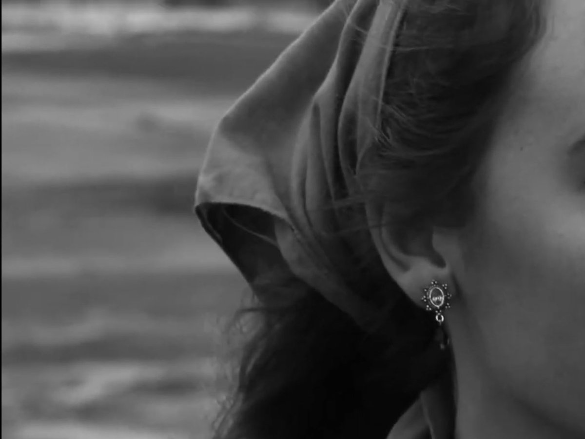 emslaine's tweet photo. Hey guys! “Undertow,” a short film I made back in winter, will be premiering at the one and only Mad Royal Film Fest this Friday alongside so many other fantastic, phenomenal, amazing short films!!The film festival starts at 7pm and you can check out @madroyalfilms for more info! https://t.co/EiCdGi267u