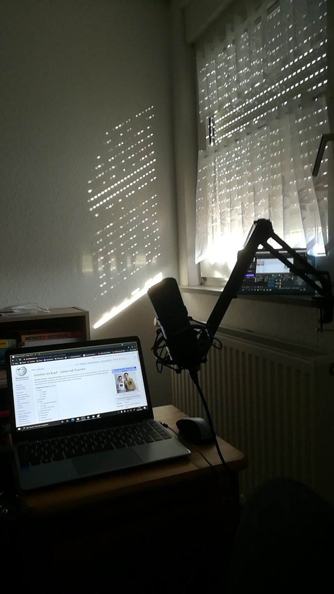 Jenyx_Live's tweet photo. Heute um 17:10 Uhr deutscher Zeit startet der Realtalk-Stream zum Thema #GewitterimKopf, in dem ich noch einmal meine Meinung zum Thema äußern will. Achtung! Das, was im Stream gesagt wird, ist Kritik, keine Beleidigung. Ich stehe voll und ganz hinter Tim und Jan. Bis gleich. https://t.co/4YoYzGRsGM