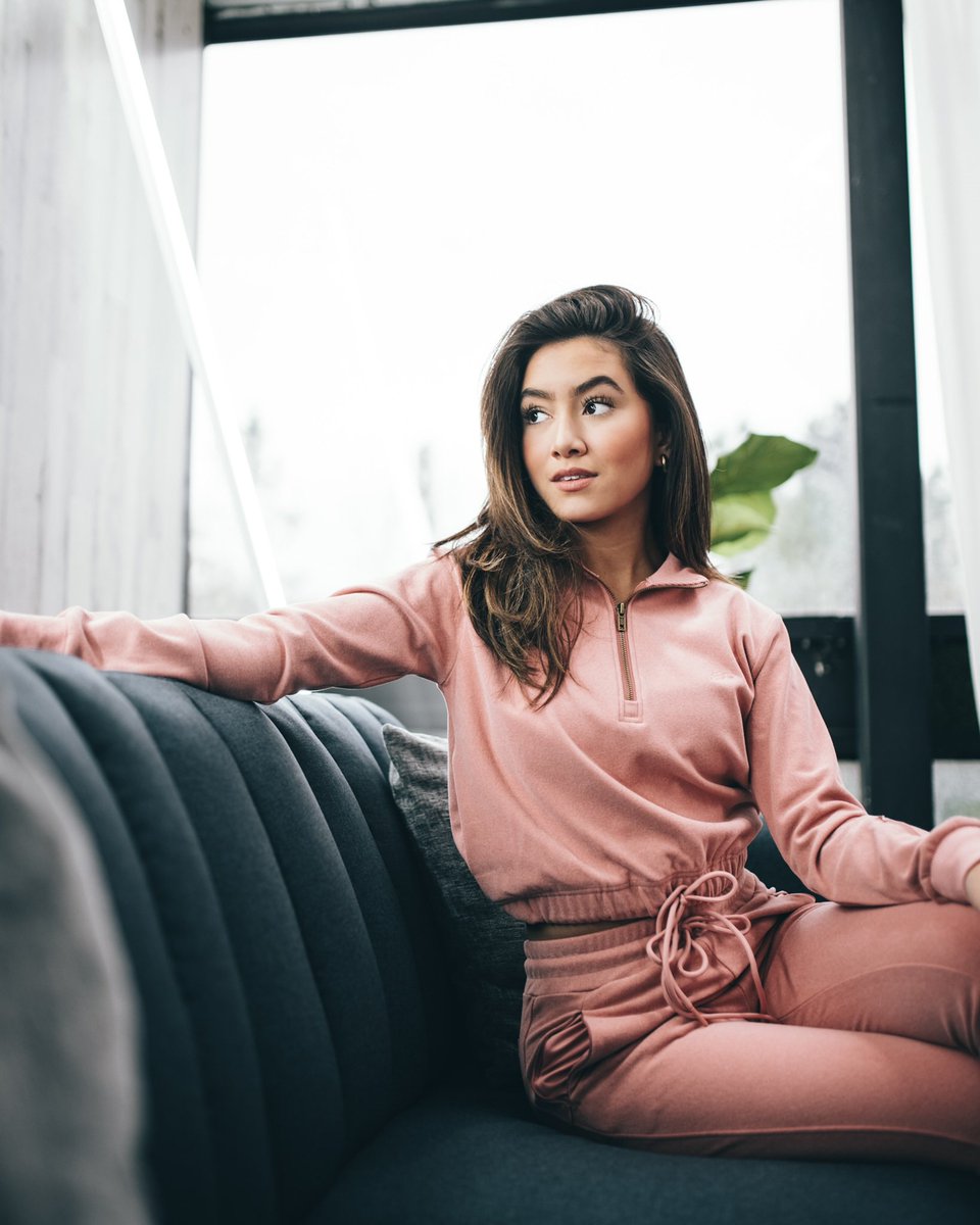 everforward's tweet image. Comfort meets style. Ladies, these lounge sets were made for you! Available this Saturday 12PM EST