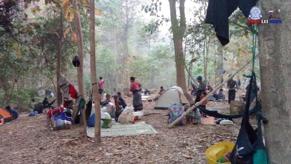 On 30th March in the morning, junta's armed fascists bombed Htee Phado village of Saw Hti township in #KNU Nyaung Lay Pin district. The airstrike bombing caused 6 casualties of villagers.

#WhatsHappeningInMyanmar
#forceavote 
#MilkTeaAlliance 

<a href="/RapporteurUn/">UN Special Rapporteur Tom Andrews</a>  <a href="/UNHumanRights/">UN Human Rights</a>
