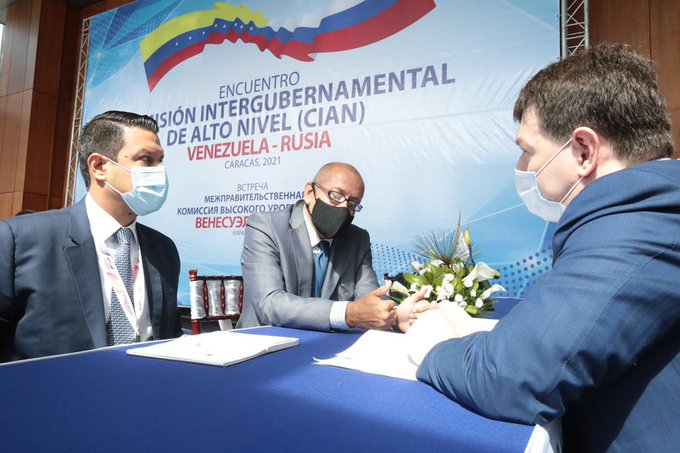 mippci_ven's tweet photo. #EnFotos 📸 | Desde el Complejo MinPetróleo-PDVSA se realiza la instalación de comisiones técnicas en el marco de la visita de alto nivel del vicepresidente de la Federación de Rusia y Copresidente de la CIAN Rusia-Venezuela, Yuri Borisov. #SputnikVContraCovid https://t.co/8U64QhHSKt