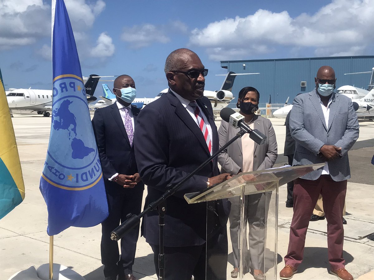opmthebahamas's tweet photo. #HappeningNow Prime Minister Minnis- I am pleased that today, The Bahamas has received 33,600 doses of the AstraZeneca COVID-19 vaccine through the COVAX Facility. https://t.co/agQoWvfekl