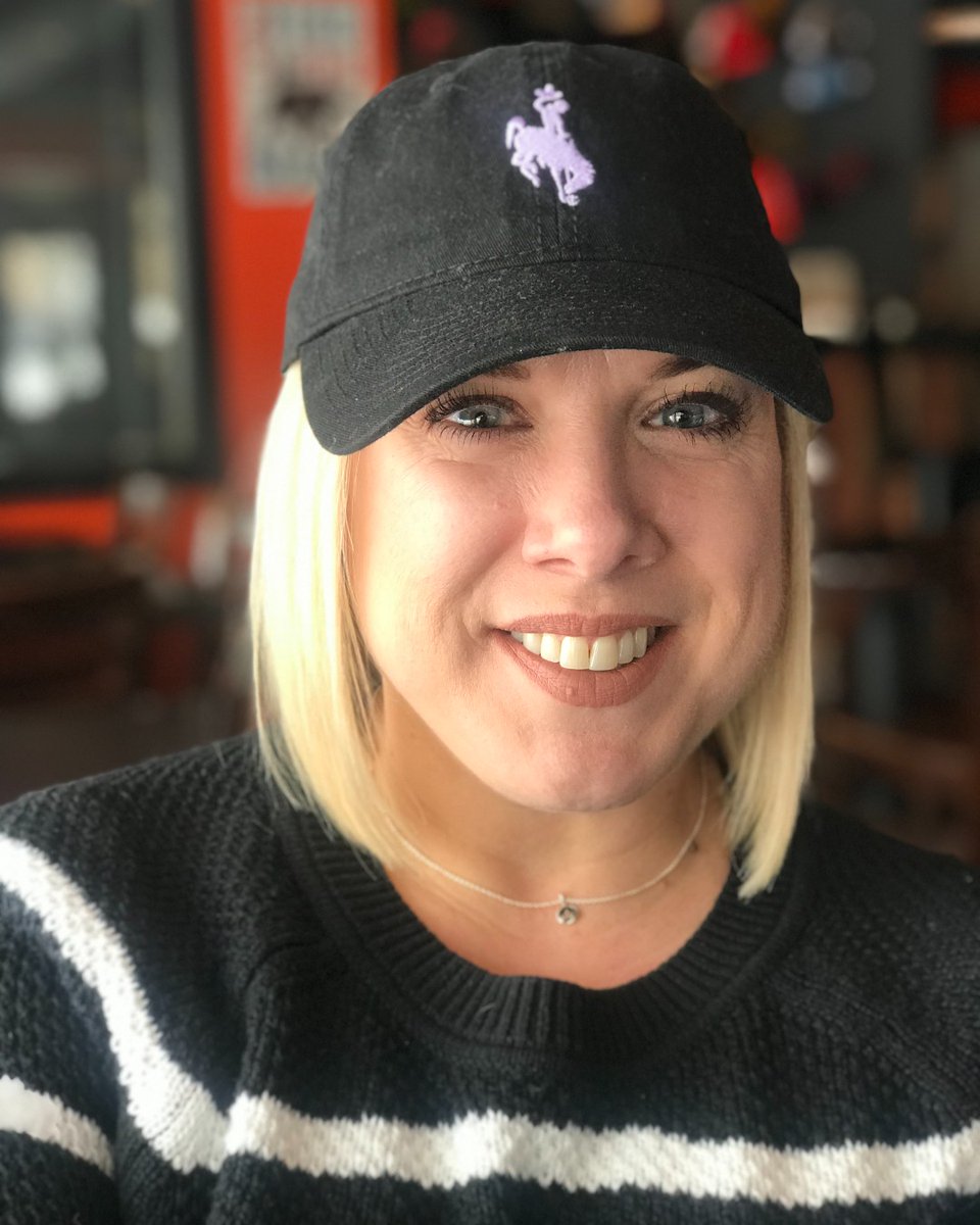 CASAofSWidaho's tweet photo. Cassie is one of our many superheroes! Her investigation and the reports she offers in her cases have changed lives for the better. Thank you for being a wonderful Volunteer Advocate, Cassie!
#DoGoodTuesday #fostercare #advocate #volunteer #3Dgal https://t.co/OFJt838XjN
