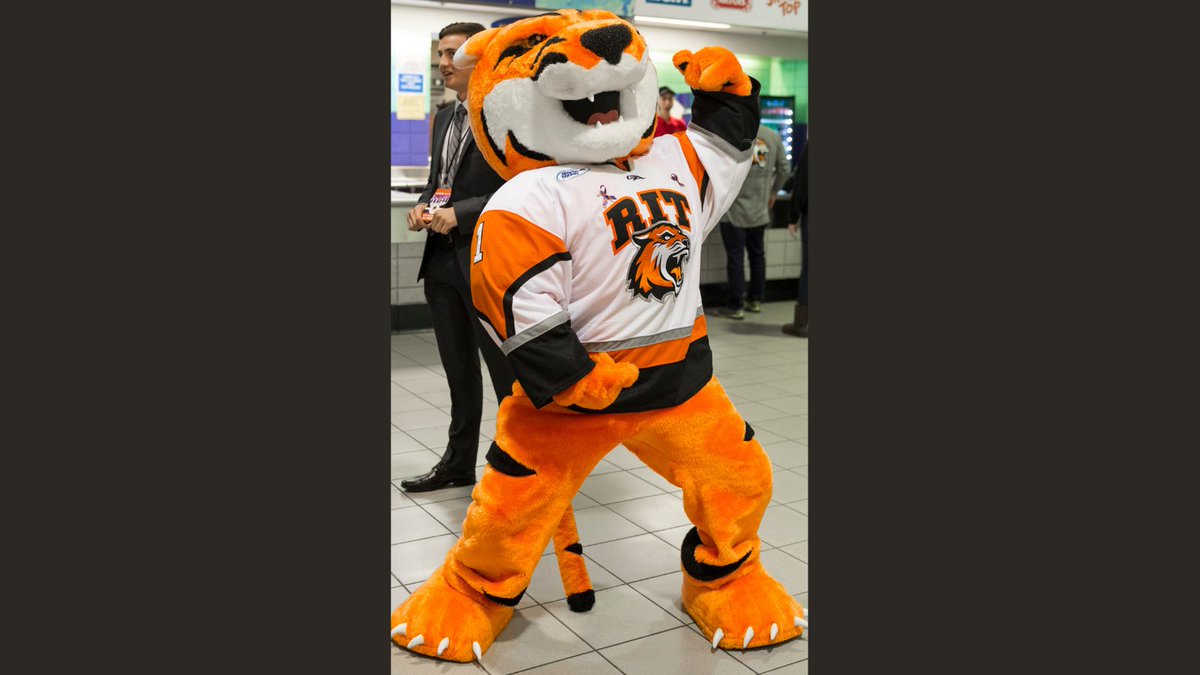 RIT_BrickCity's tweet photo. Happy Tuesday Tigers! Keep up the good work and follow the 3 W's Wear your mask, Watch your distance, Wash your hands!
#RIT #RITReady https://t.co/tk2Rm6H2Pm