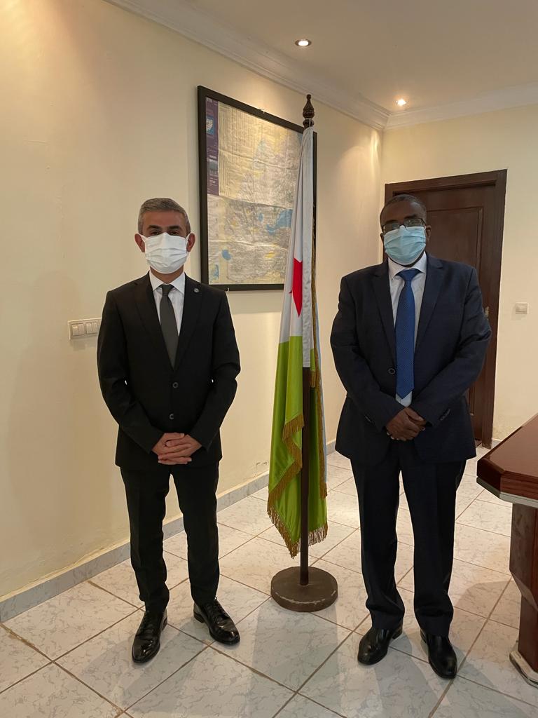 UNPOL's tweet photo. The @UNPOL PDV delegation headed by Mr. Yenigun met the Minister of Foreign Affairs, the Minister of Defense, the Secretary General of Ministry of Foreign Affairs and the Commissioner Chief of the National #Police to thank #Djibouti for its contribution to @UNPeacekeeping. #A4P https://t.co/nHcgiqEzsX