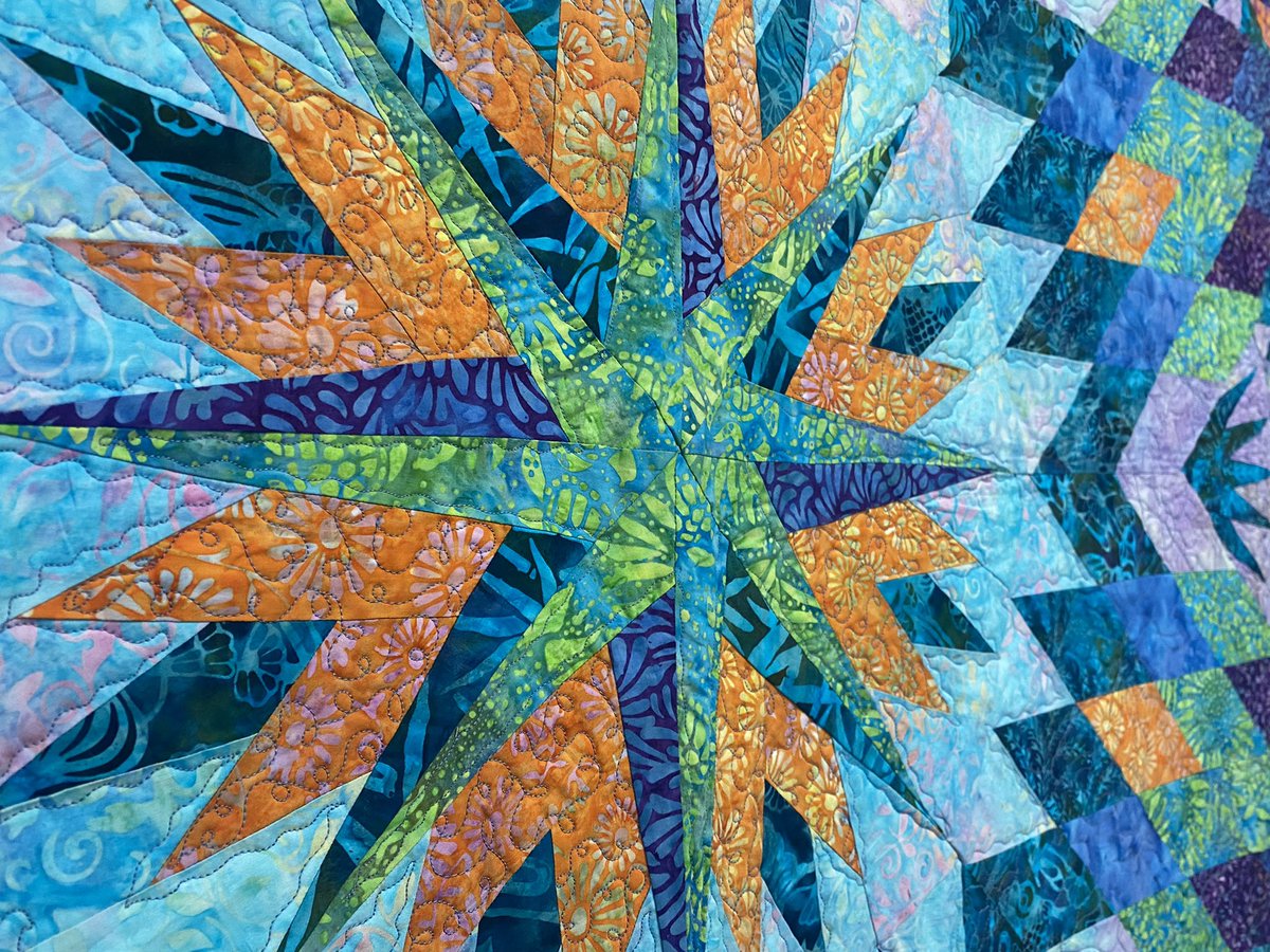 TheFabricPatch's tweet photo. Our paper piecing basics class still has a few spots! This quilt is a paper pieces Judy Niemeyer quilt Brianna did when she was only 13! https://t.co/DG5EX9OmIH https://t.co/XVWQViL44D