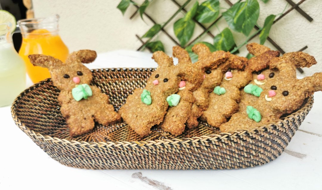Calaisio's tweet photo. Calaisio`s beautiful bread baskets in lovely natural earthy shades will add decoration on the kitchen counter, dining room table or any table or buffet presentation. Woven from 100% natural woody vines.
#Easter #EasterTable #EasterSunday #Baskets #BreadBaskets #PastryBasket https://t.co/hi5bEEWbCz